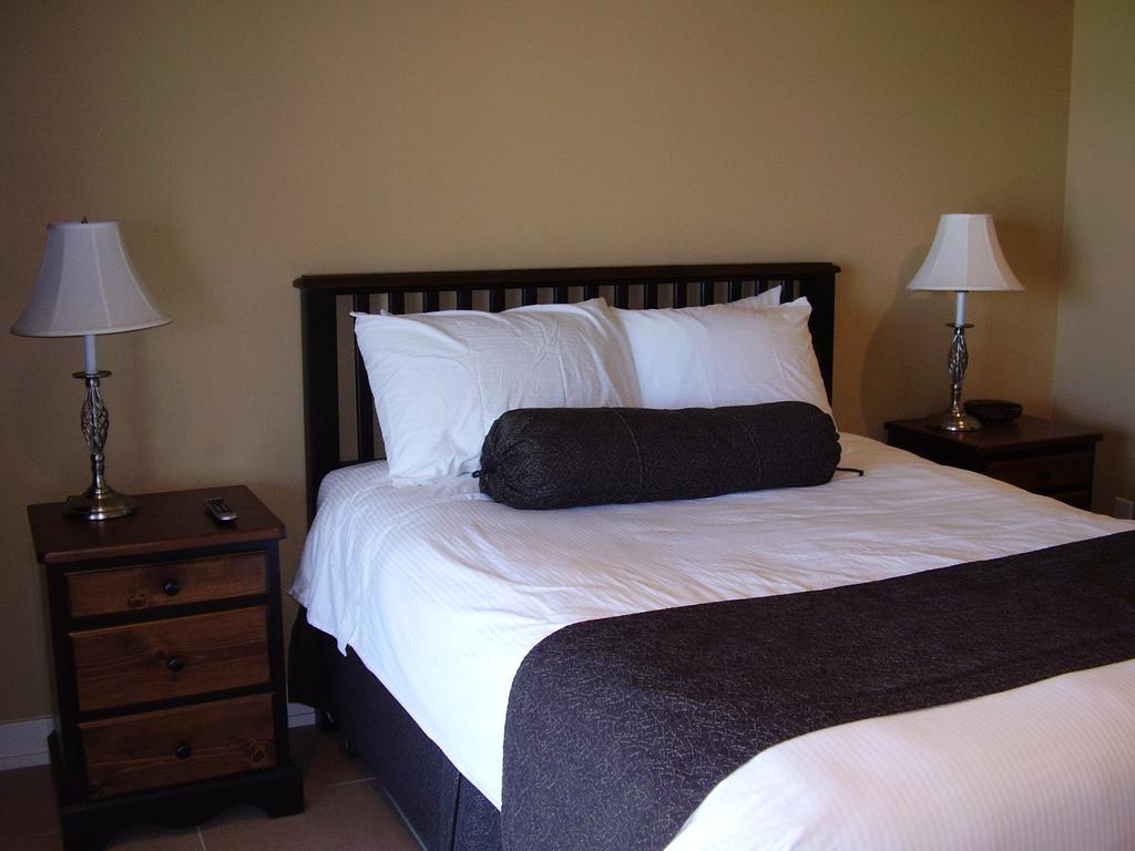 Casa Loma Lakeshore Resort West Kelowna Bilik gambar